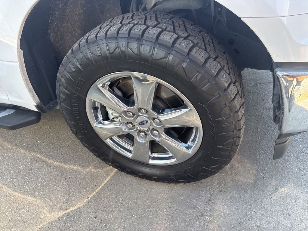 Used 2019 Ford F150 XLT w/ Equipment Group 302A Luxury RWD image 9