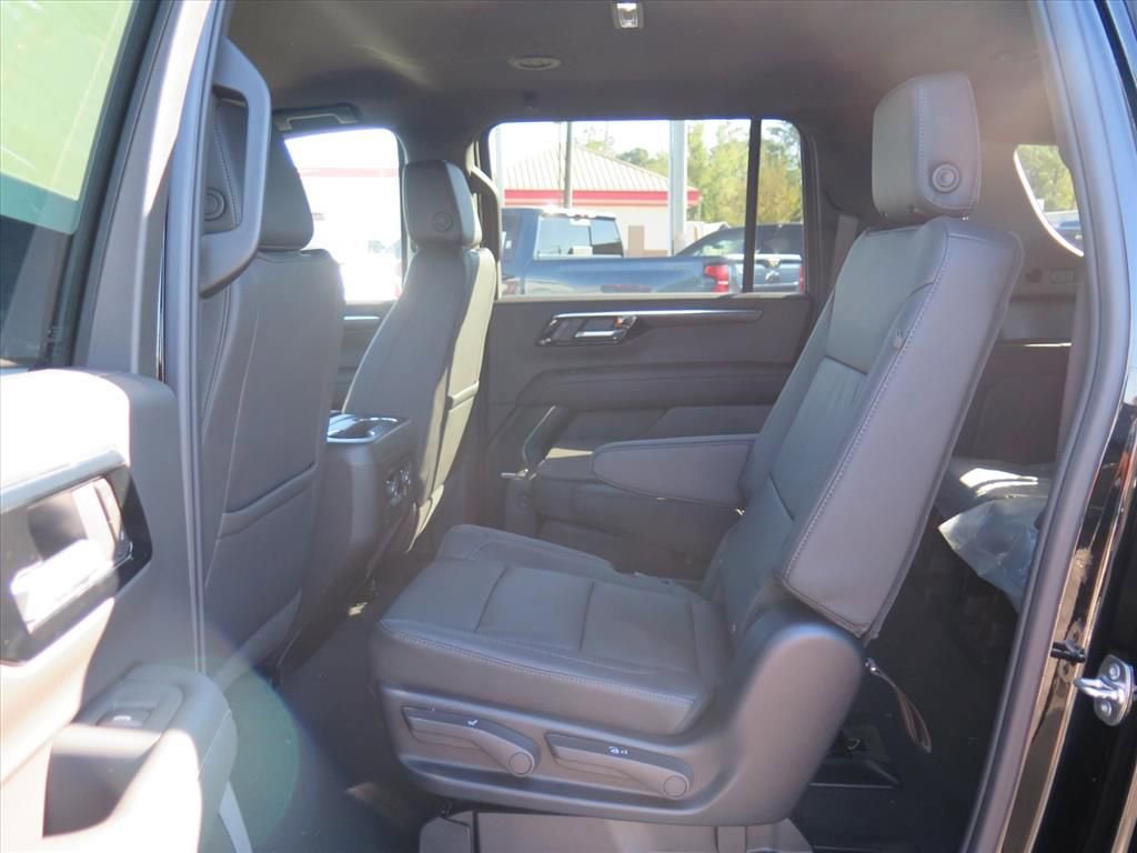 New 2026 Chevrolet Suburban LT w/ Comfort Package image 14