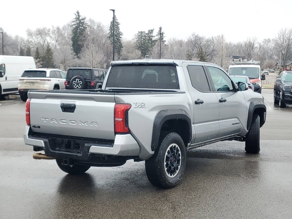 Used 2024 Toyota Tacoma TRD Sport image 2