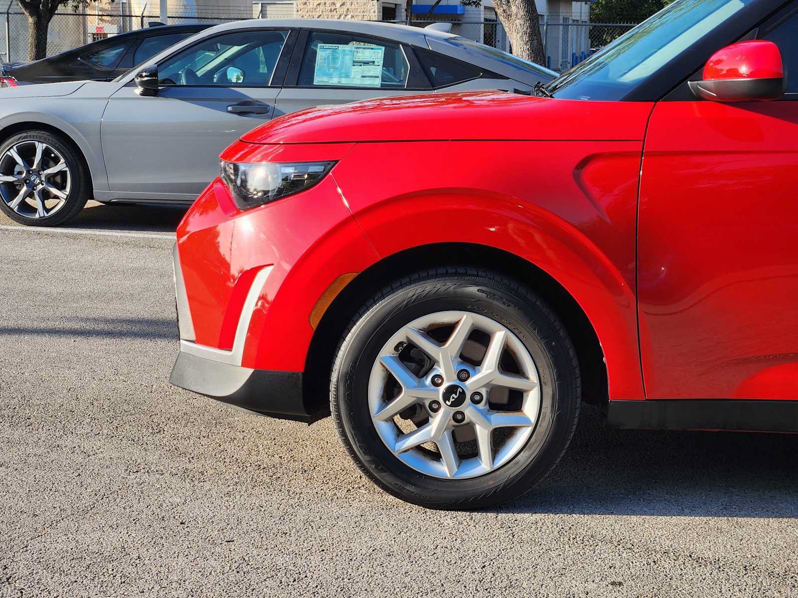 Used 2023 Kia Soul S FWD image 8