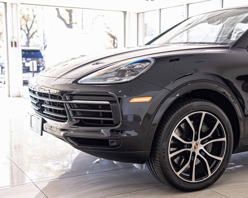 Used 2022 Porsche Cayenne S Platinum image 4