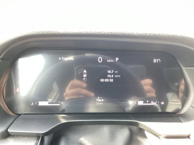 New 2025 Jeep Grand Cherokee L Limited w/ Trailer Tow Package image 16