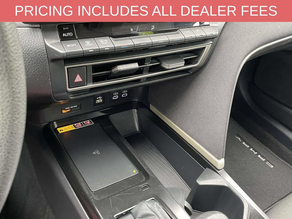 Used 2025 Toyota Camry LE FWD image 29