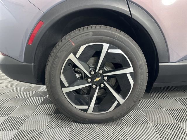 New 2026 Chevrolet Equinox EV LT image 12