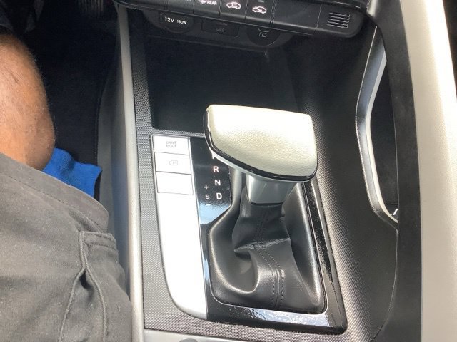 Certified 2024 Hyundai Elantra SEL FWD image 27