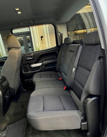 Used 2018 Chevrolet Silverado 1500 LT w/ All Star Edition image 18