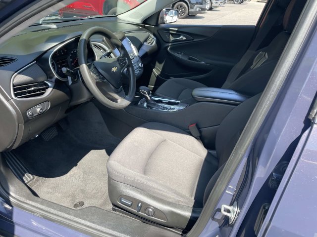 Used 2025 Chevrolet Malibu LT FWD image 22