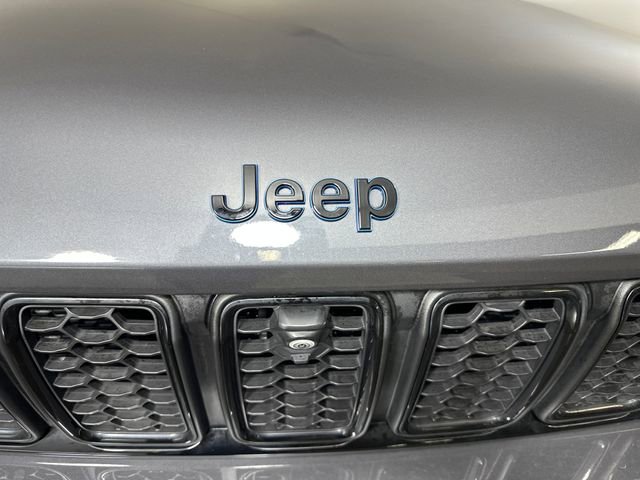 Used 2023 Jeep Grand Cherokee 30th Anniversary image 9