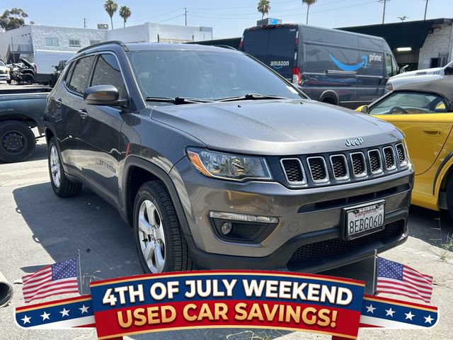 Used 2018 Jeep Compass Latitude w/ Popular Equipment Group FWD image 2