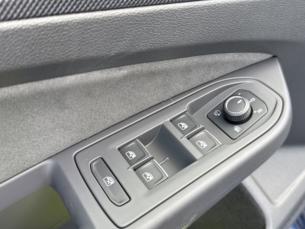 New 2026 Volkswagen GTI SE image 24