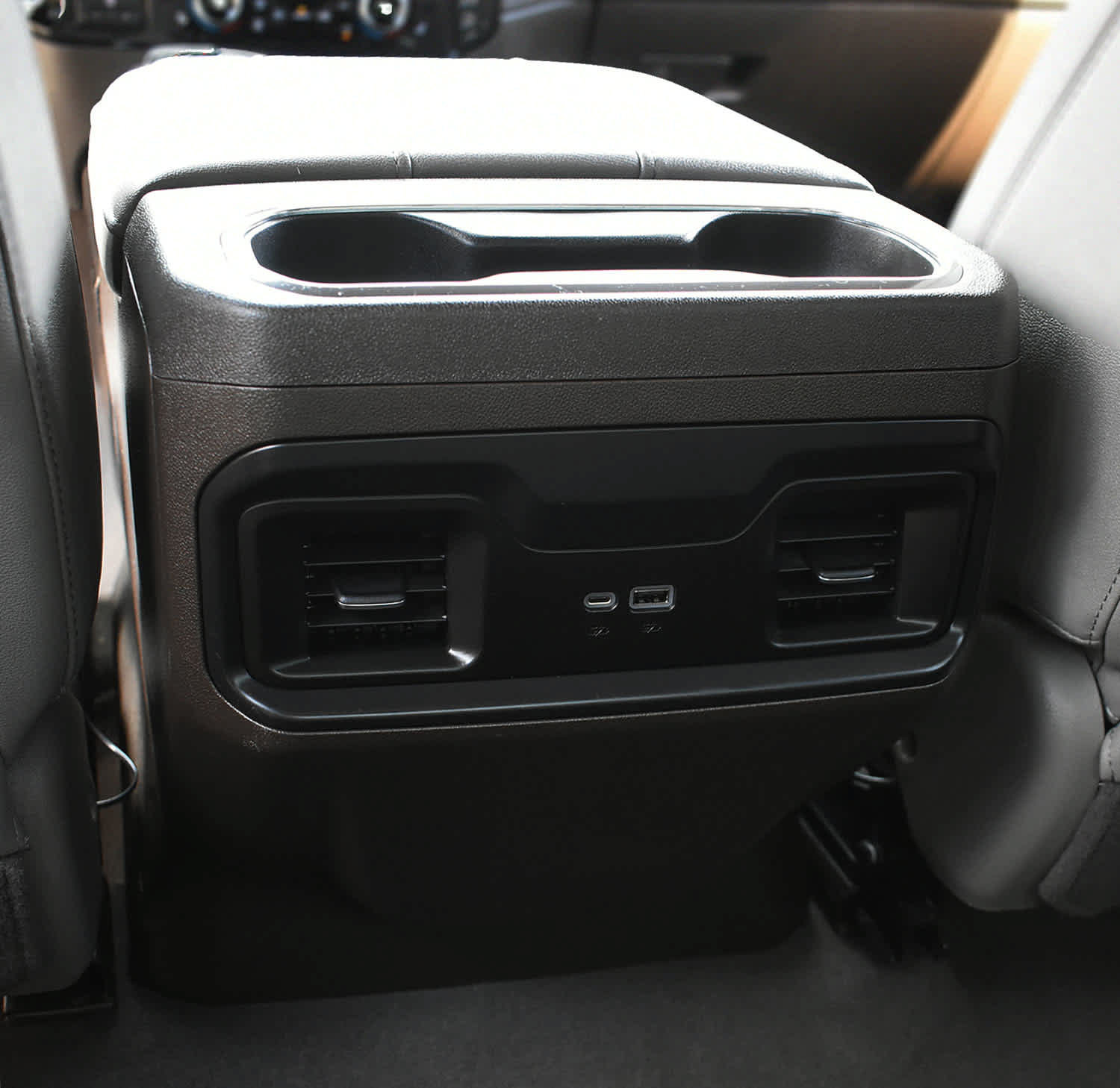 Used 2024 Chevrolet Silverado 1500 LTZ w/ Technology Package AWD/4WD image 12