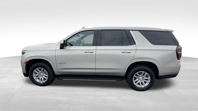 Certified 2024 Chevrolet Tahoe LT w/ Luxury Package AWD/4WD image 3