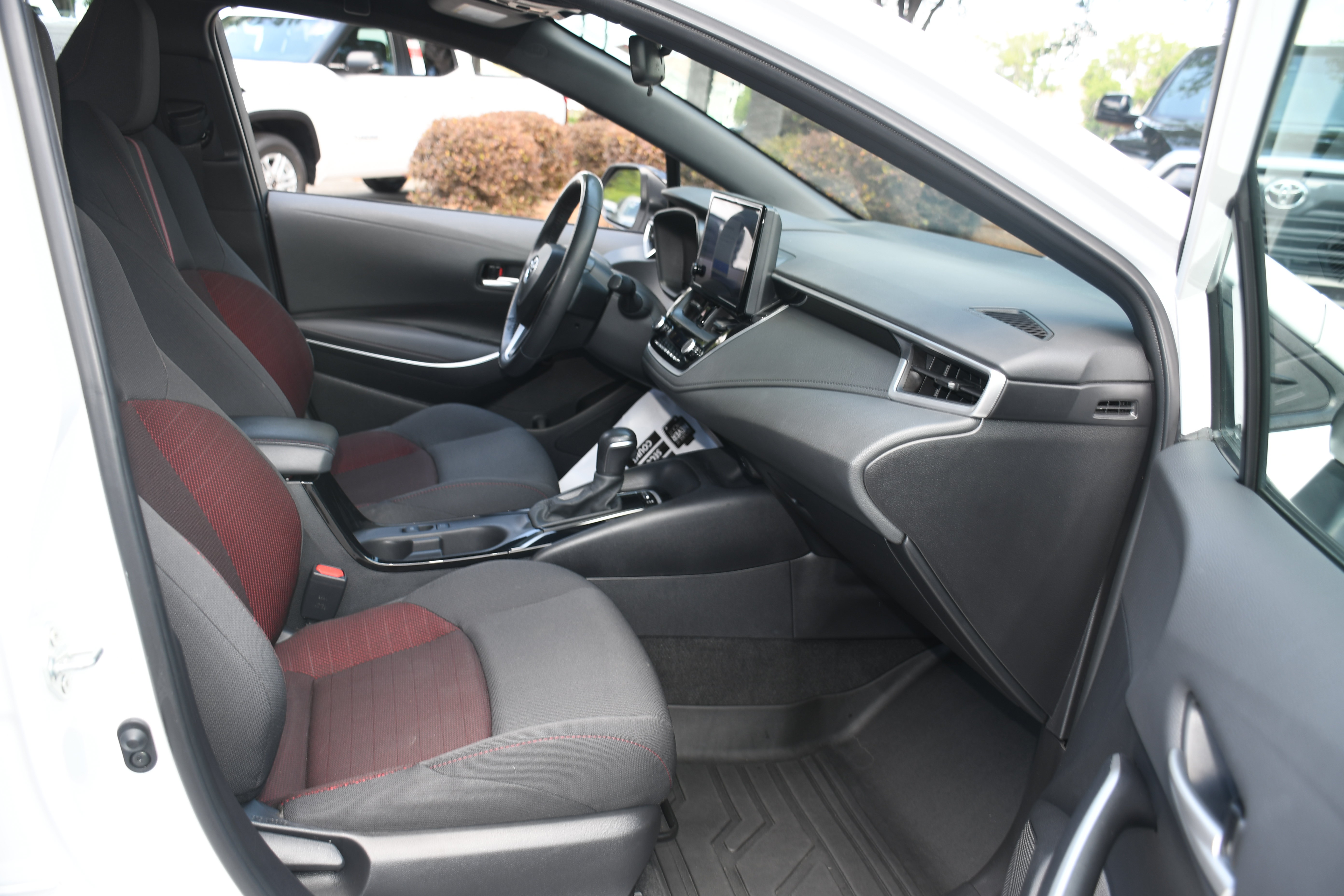 Certified 2024 Toyota Corolla Sedan w/ SE Convenience Package FWD image 19