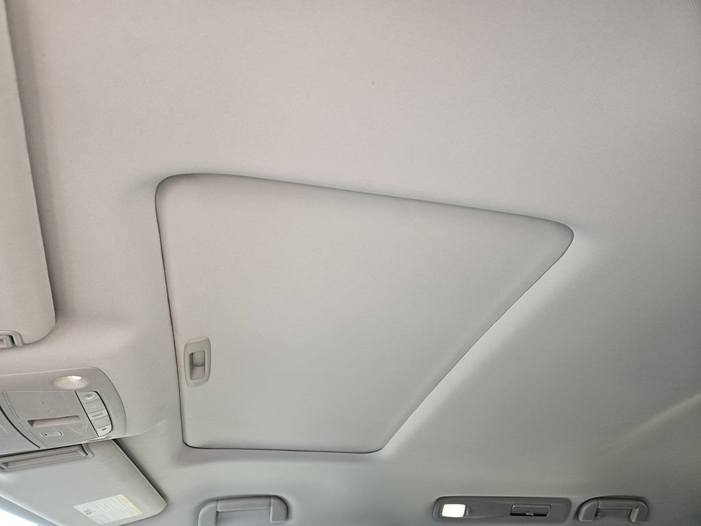 Used 2022 Nissan Armada SL AWD/4WD image 26