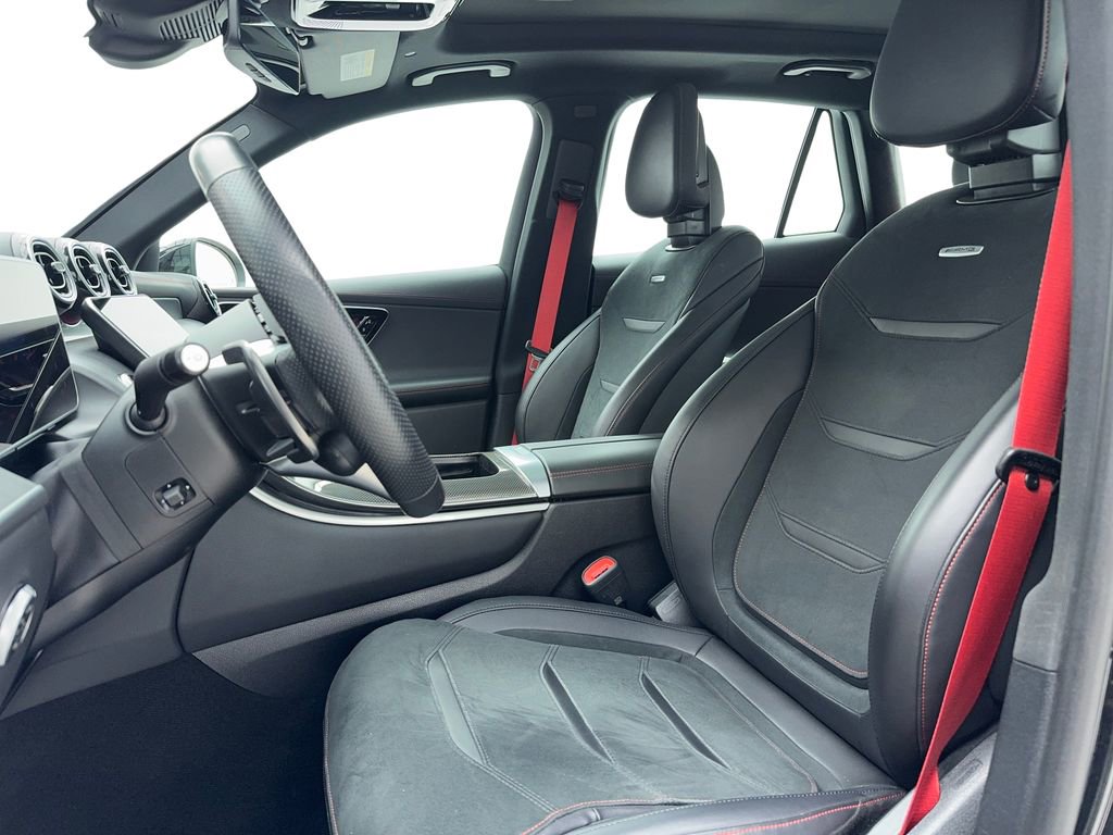 Used 2025 Mercedes-Benz GLC 43 AMG 4MATIC image 47