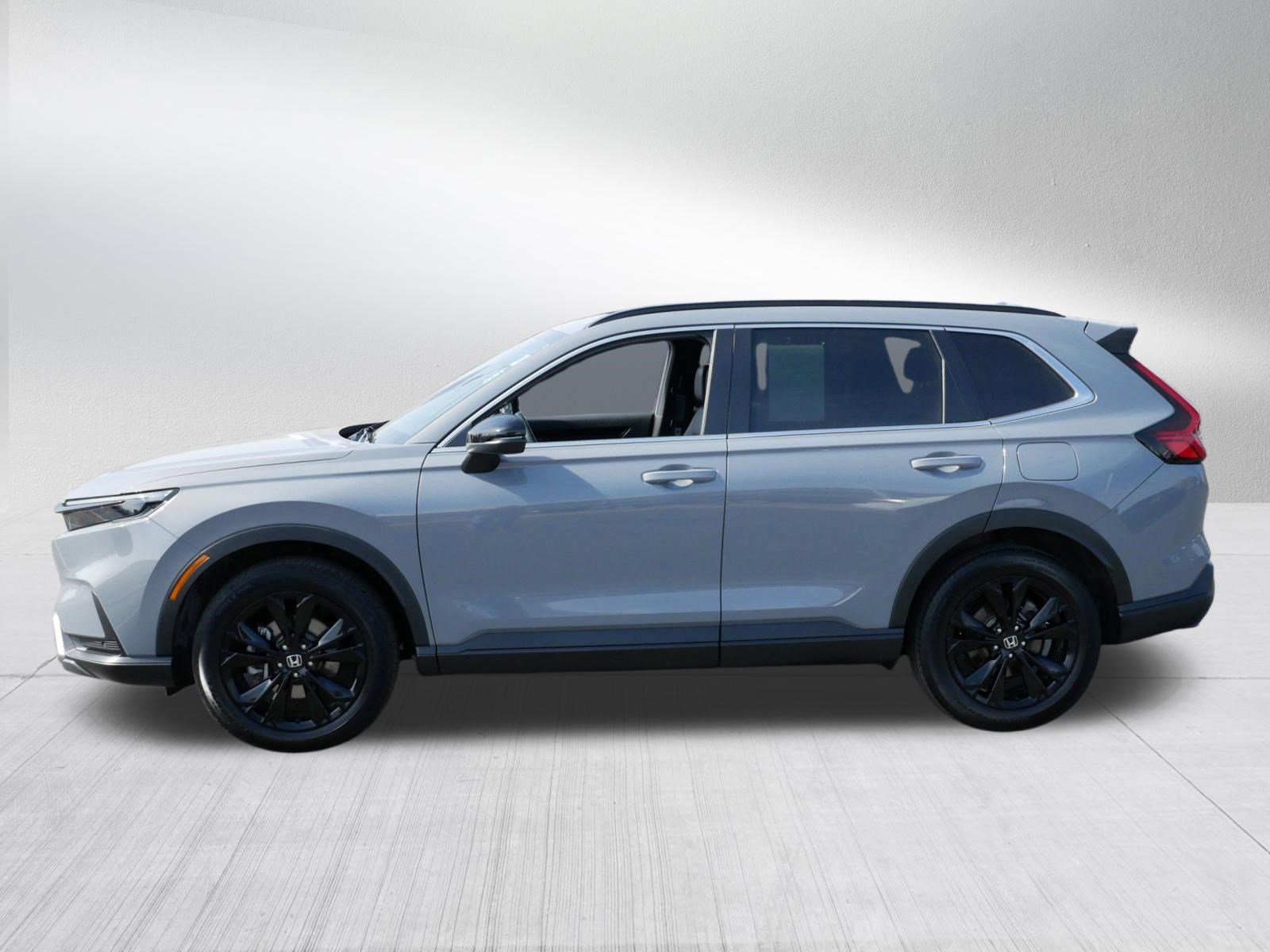 Used 2024 Honda CR-V Sport Touring image 4