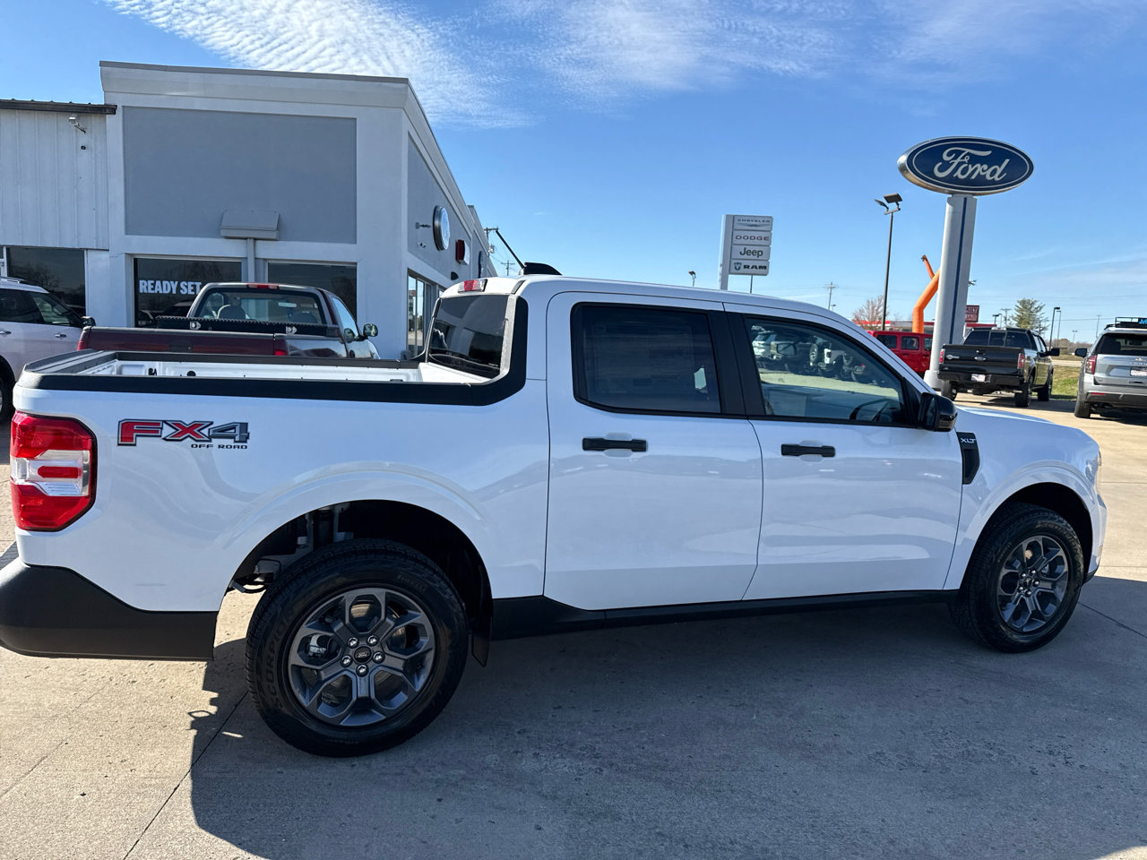 New 2025 Ford Maverick XLT w/ XLT Luxury Package image 5