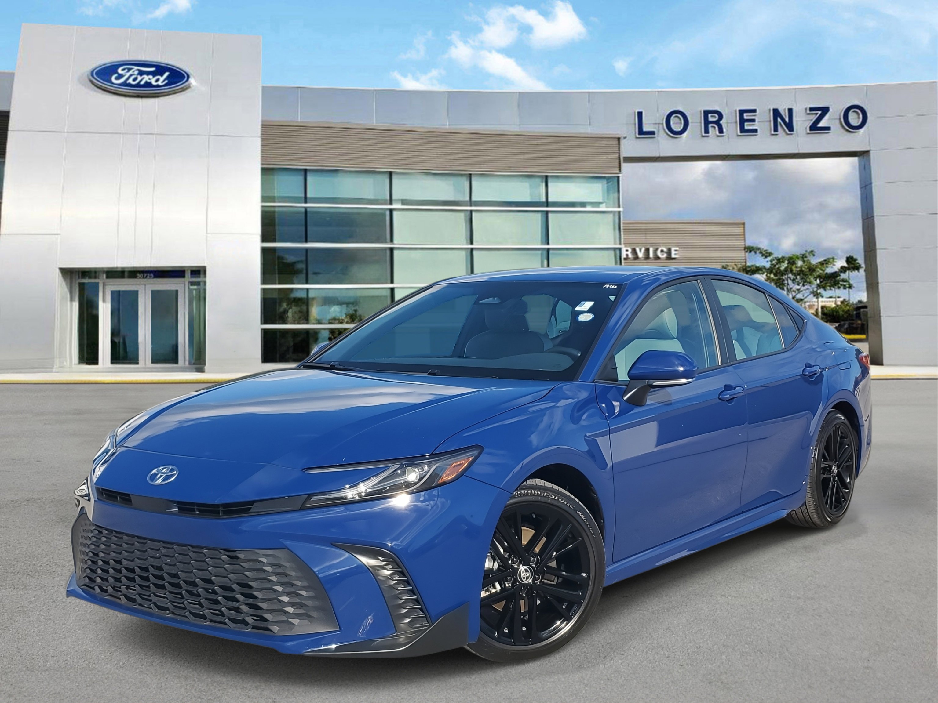 Used 2025 Toyota Camry SE