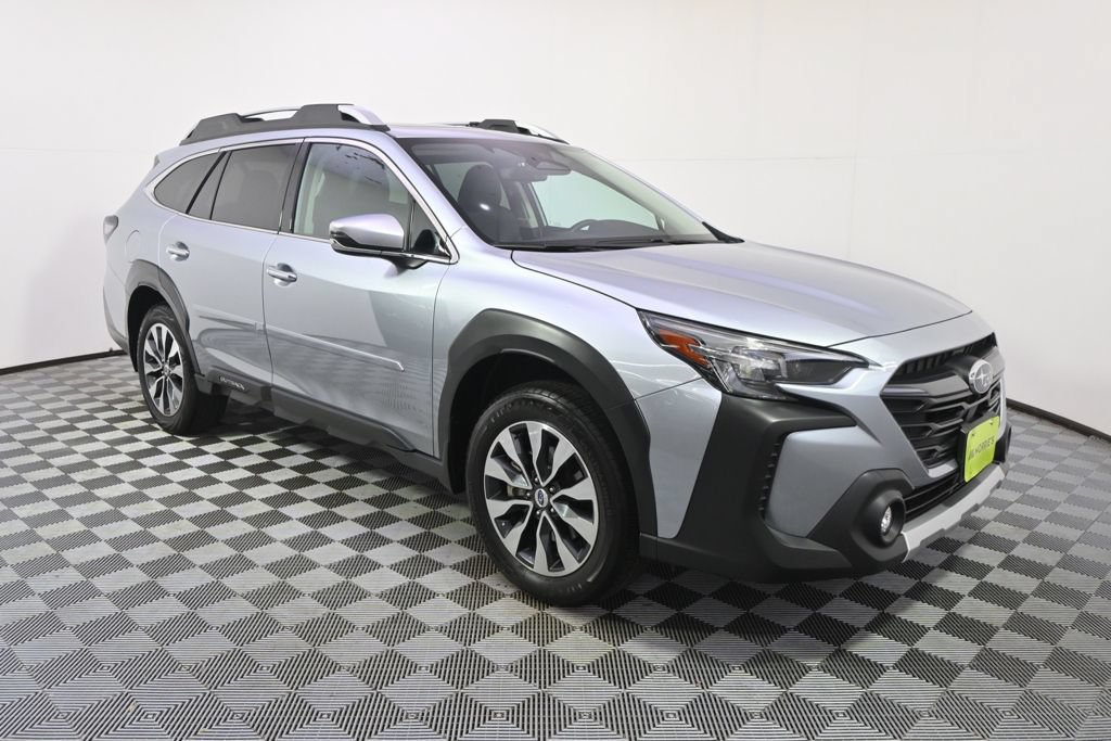 Used 2023 Subaru Outback Touring AWD/4WD image 7