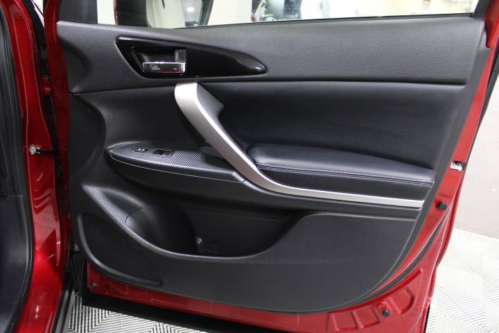 Used 2024 Mitsubishi Eclipse Cross SE image 24