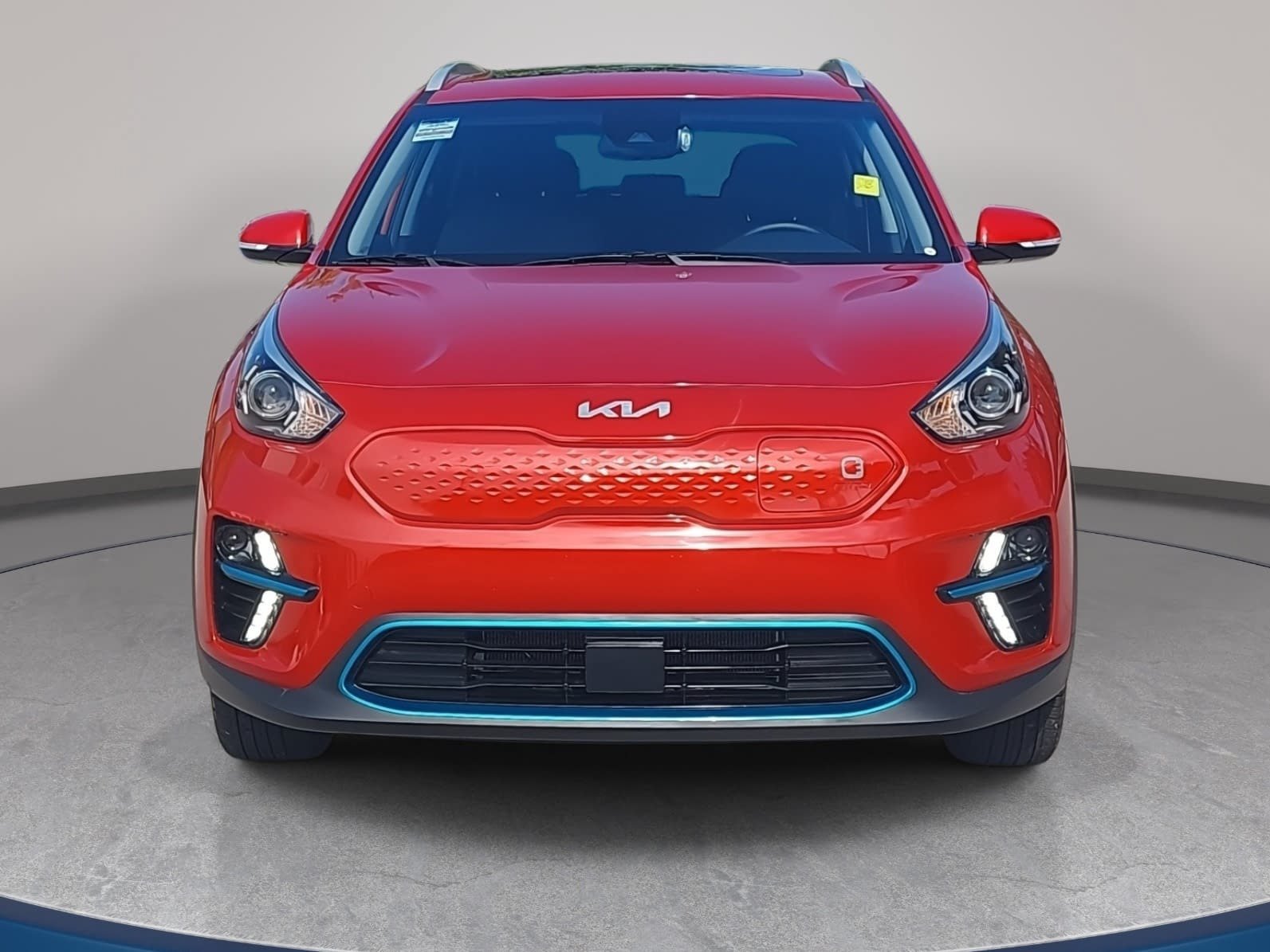 Used 2022 Kia Niro EX Premium w/ Cold Weather Package FWD image 2