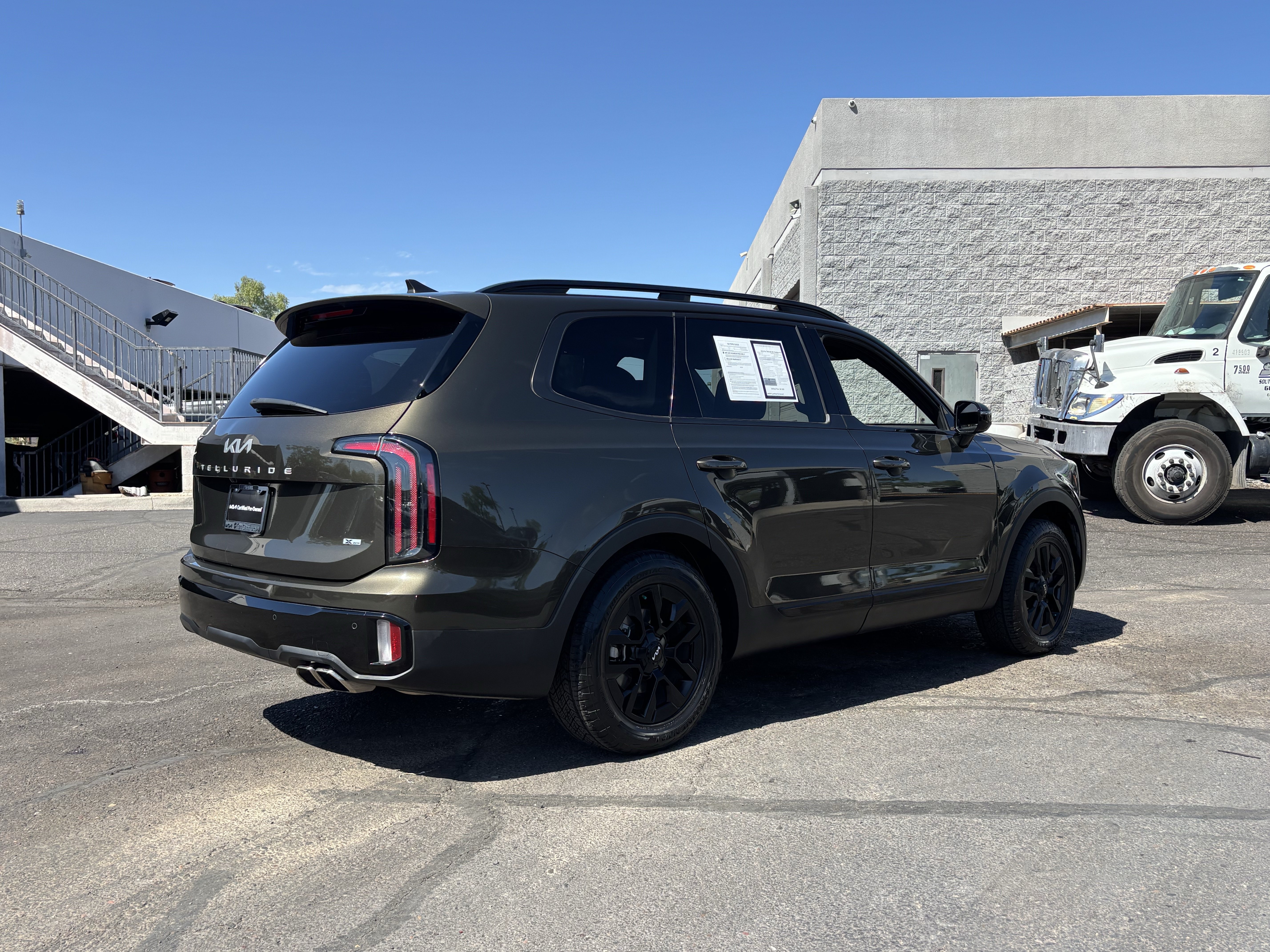 Certified 2024 Kia Telluride SX Prestige X-Pro AWD/4WD image 3