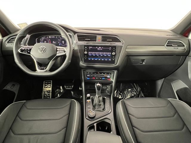Used 2024 Volkswagen Tiguan SEL R-Line image 32