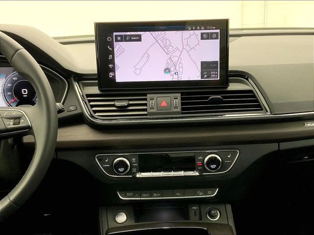 Used 2023 Audi Q5 2.0T Premium Plus w/ Premium Plus Package image 6