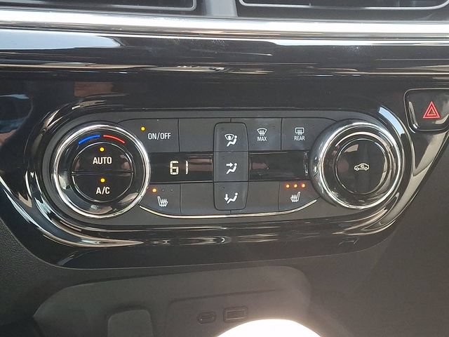 Used 2025 Chevrolet Trax RS w/ Driver Confidence Package FWD image 17