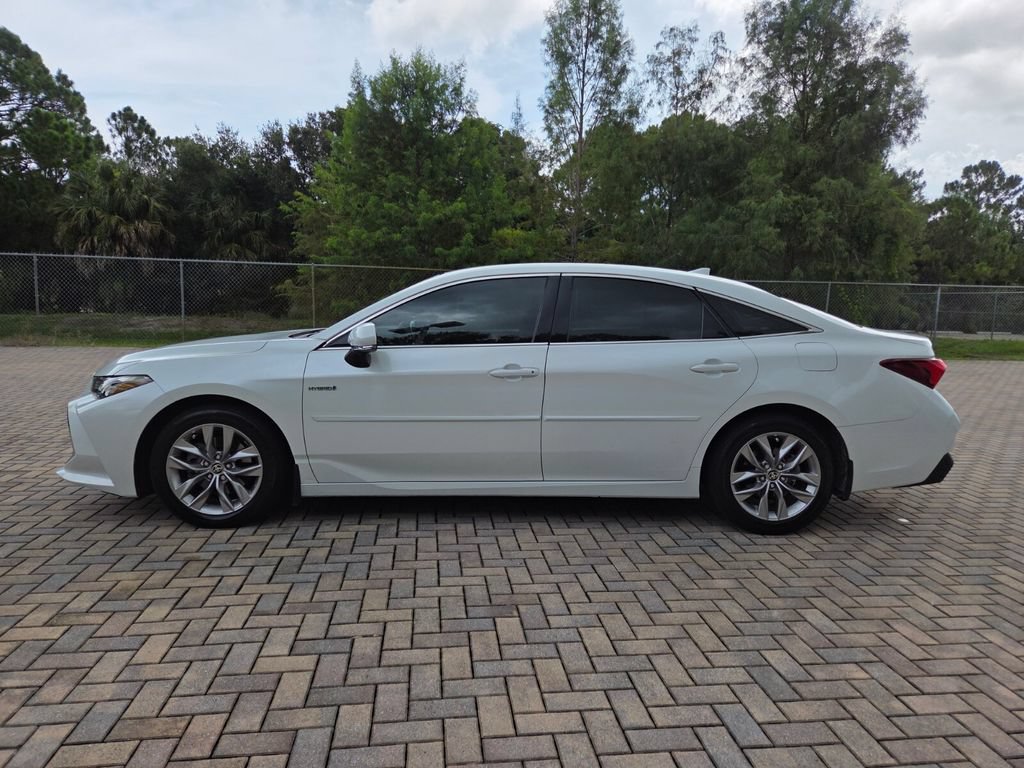 Certified 2021 Toyota Avalon XLE FWD image 8