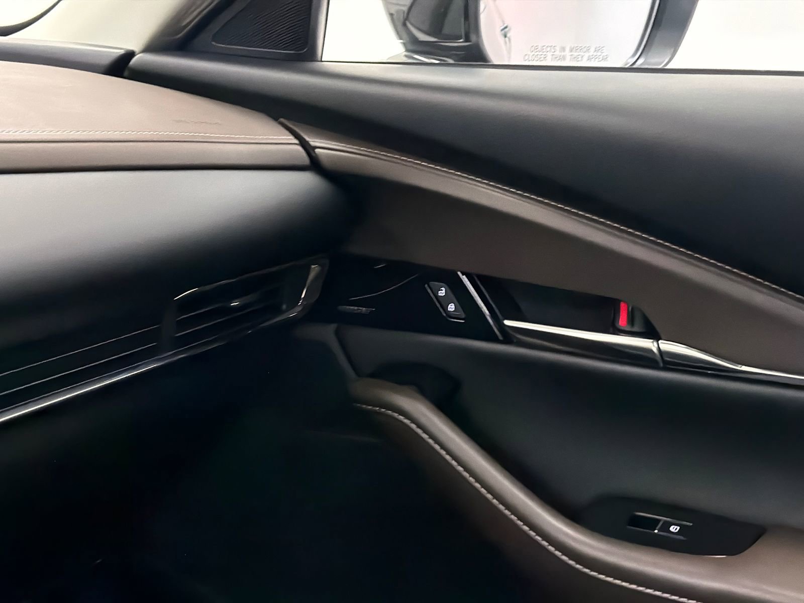 Certified 2025 MAZDA CX-30 AWD 2.5 S w/ Premium Package image 32