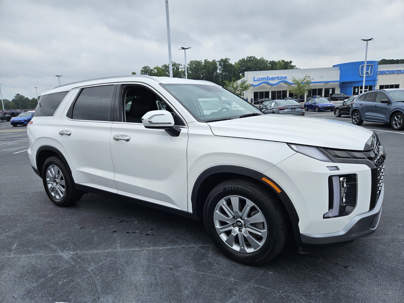 Used 2024 Hyundai Palisade SEL image 1