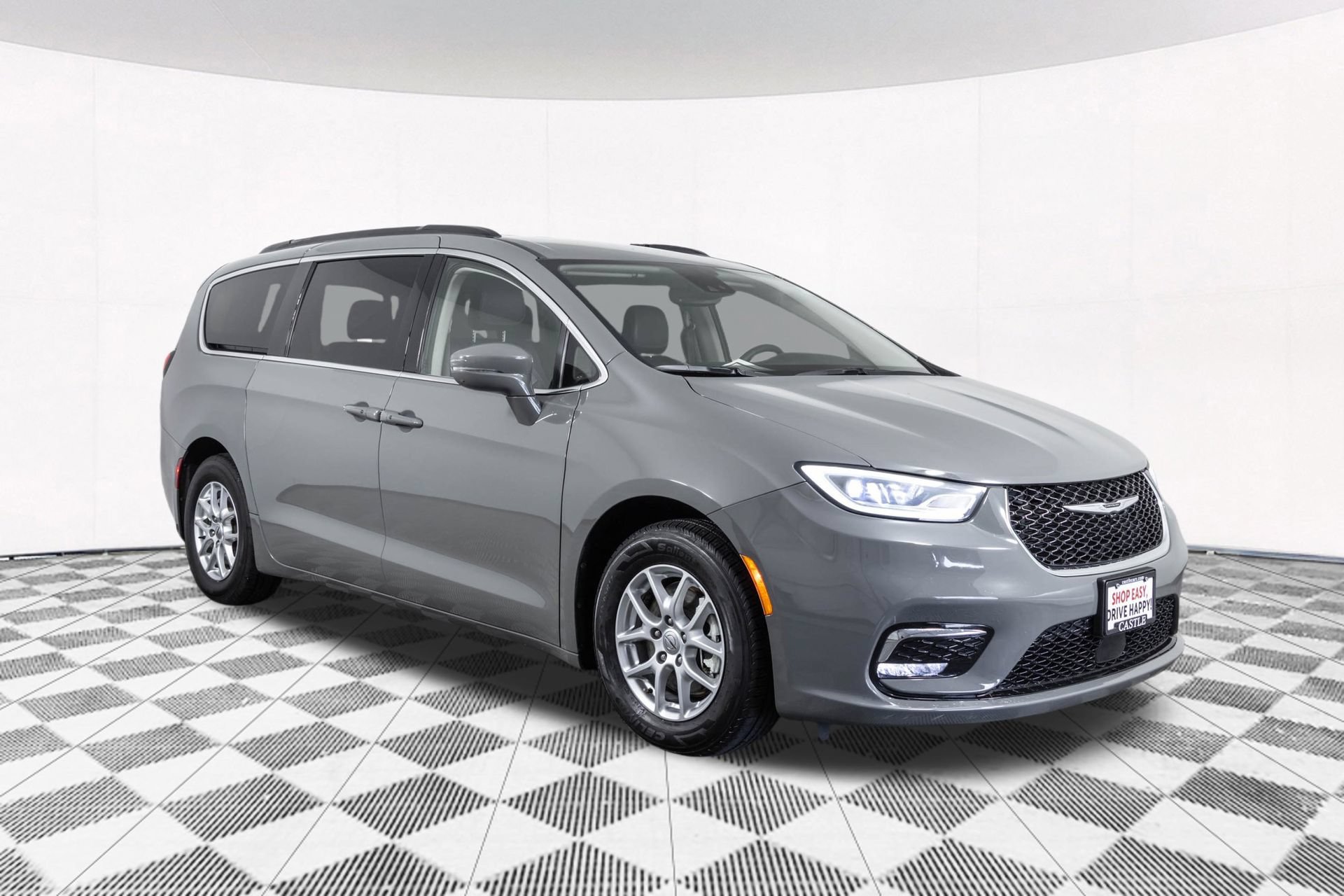 Used 2022 Chrysler Pacifica Touring-L FWD image 21