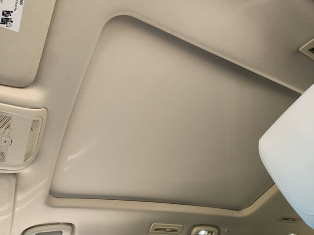 Used 2023 Cadillac XT6 Premium Luxury w/ Technology Package image 25