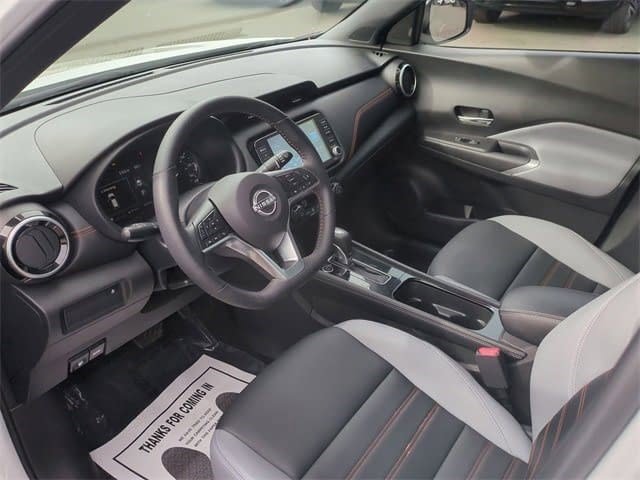 Used 2023 Nissan Kicks SR w/ SR Premium Package image 9