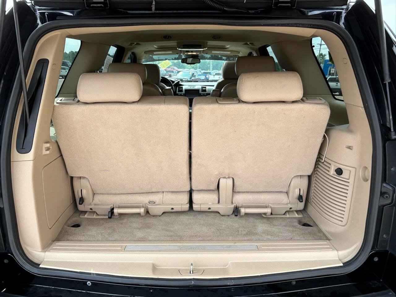 Used 2009 Cadillac Escalade AWD image 18