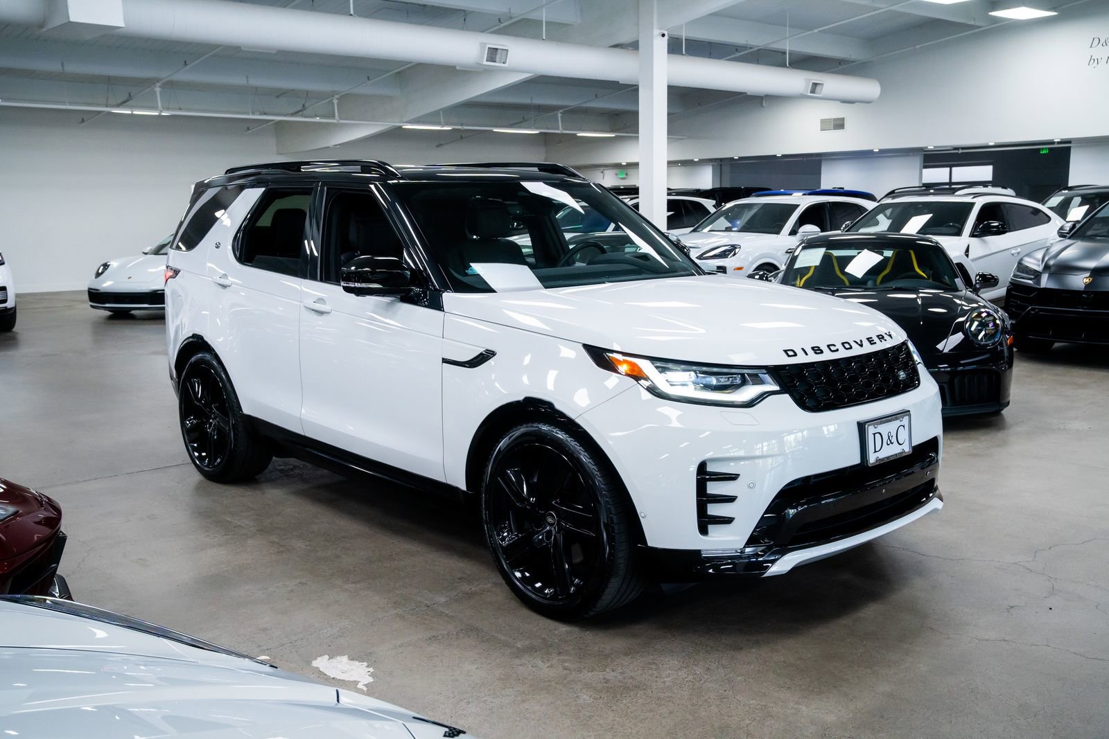 Used 2023 Land Rover Discovery HSE R-Dynamic AWD/4WD image 26