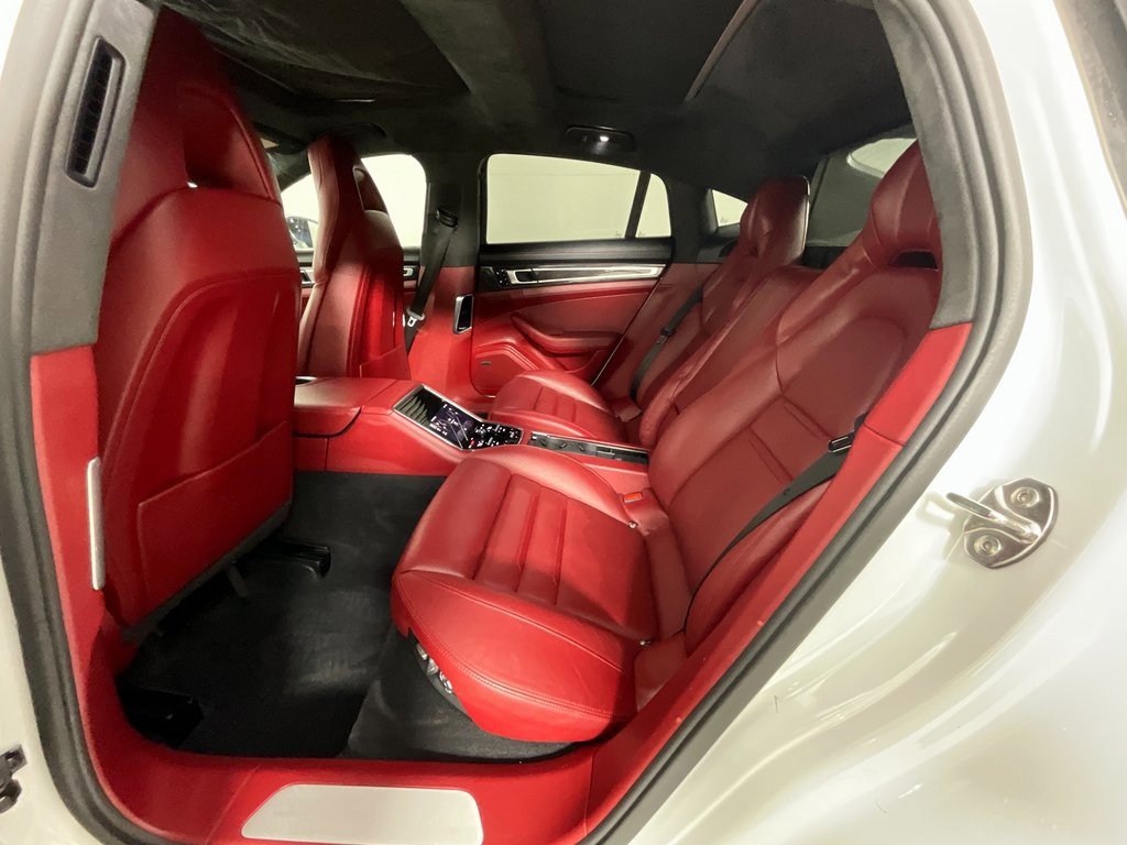Used 2017 Porsche Panamera 4S image 26