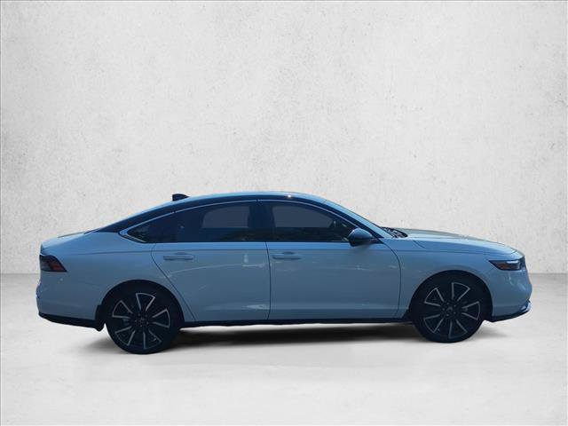 Used 2025 Honda Accord Touring image 4