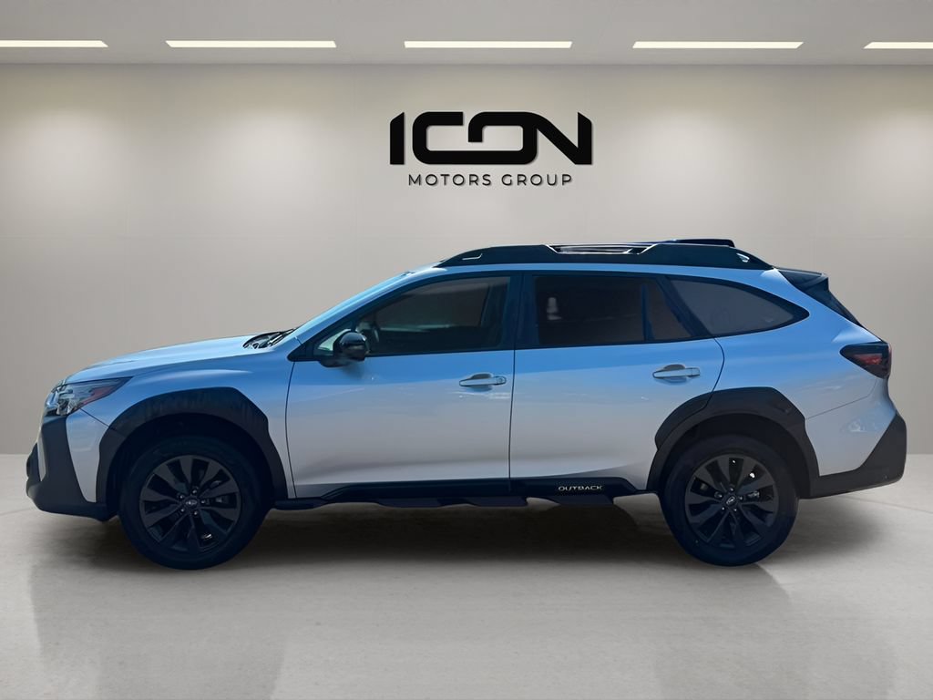 Used 2025 Subaru Outback Onyx Edition AWD/4WD image 3