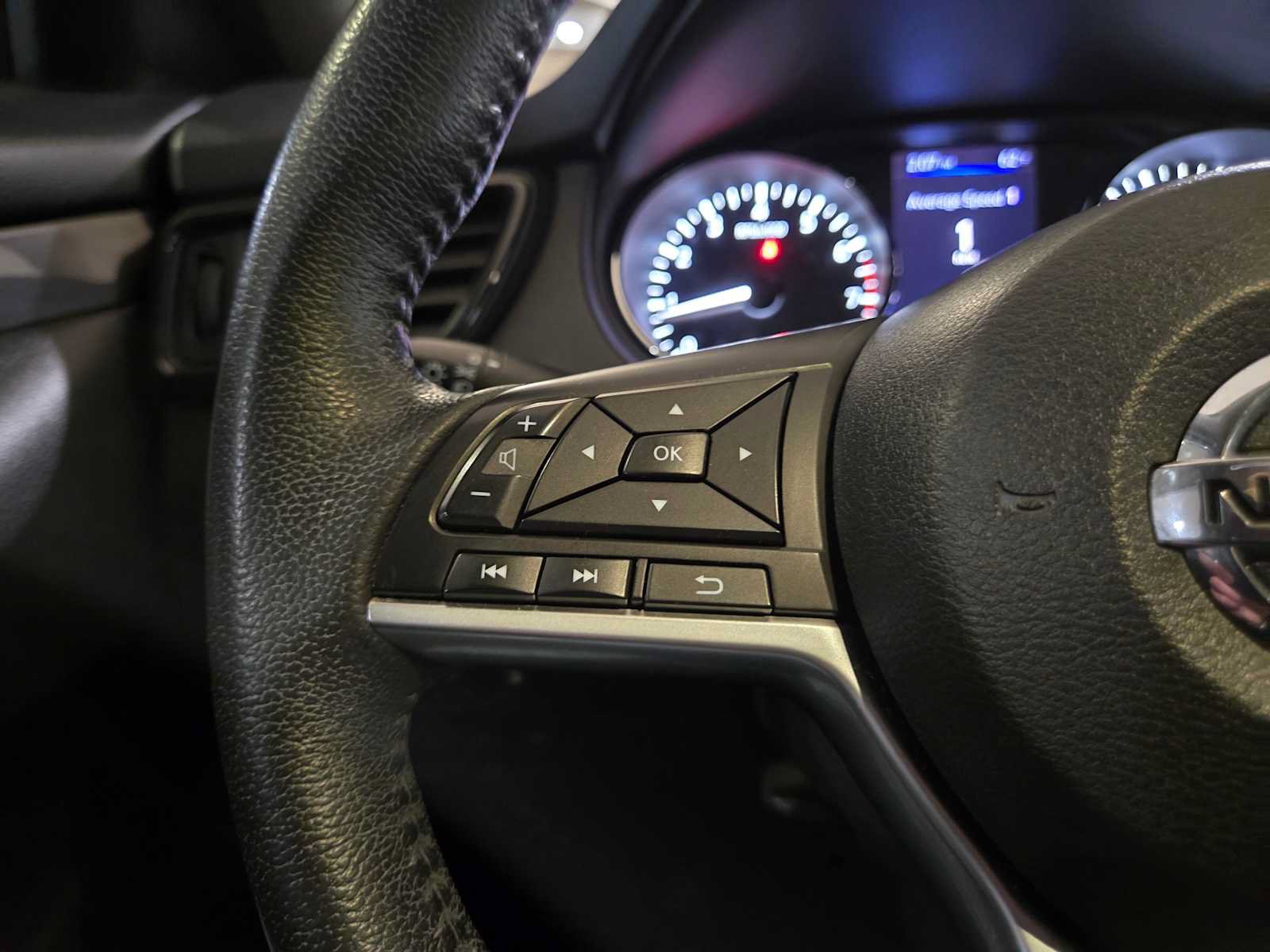 Used 2019 Nissan Rogue SV FWD image 31