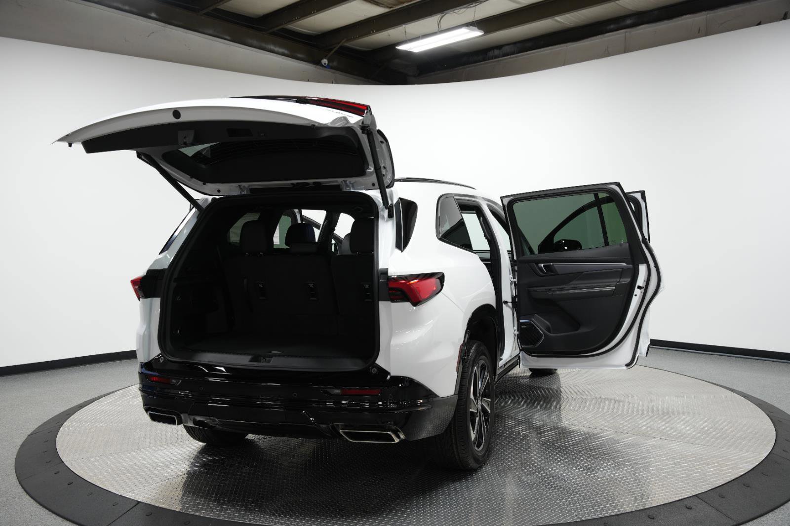 New 2026 Buick Enclave Sport Touring image 12