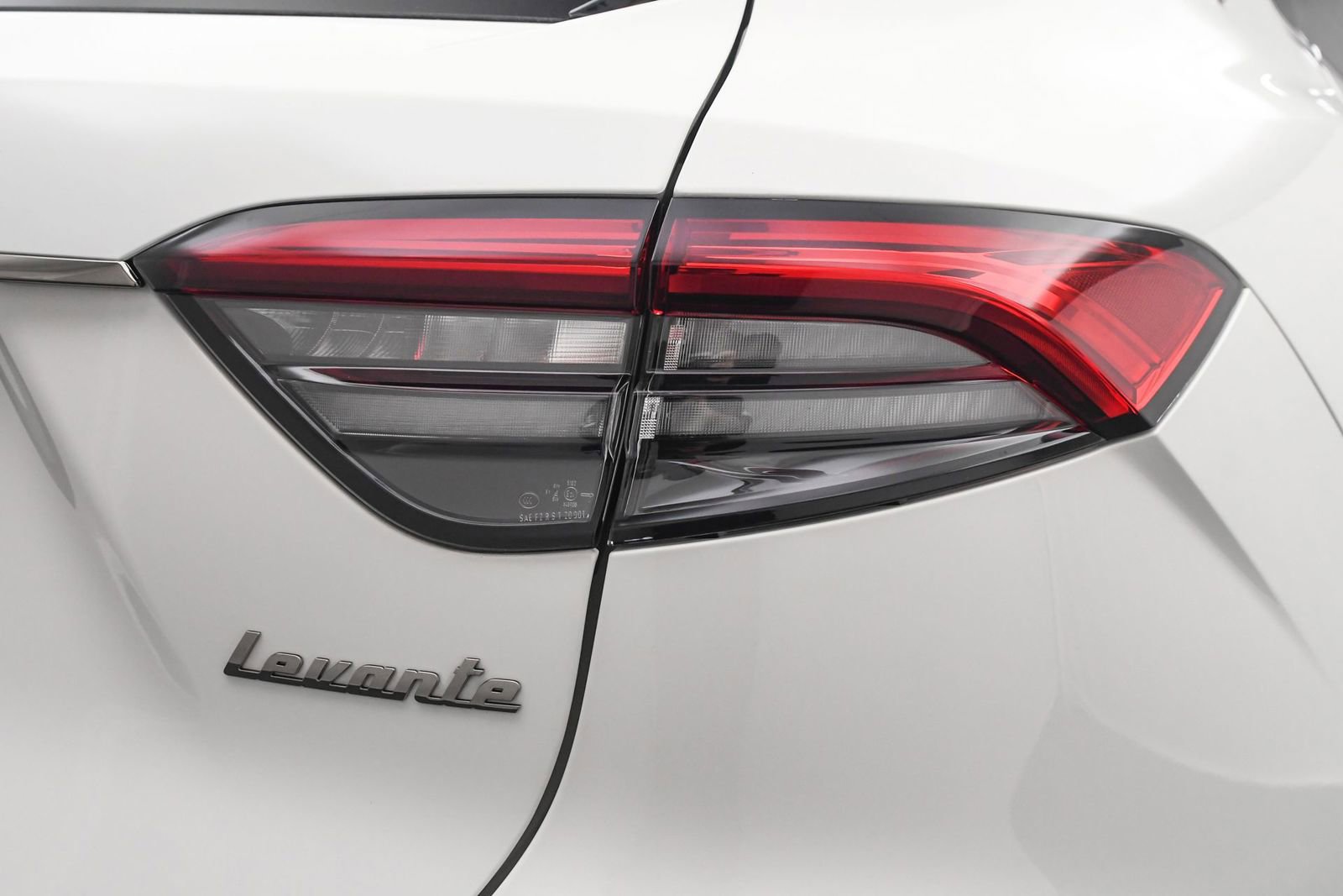 New 2024 Maserati Levante GT Ultima image 24