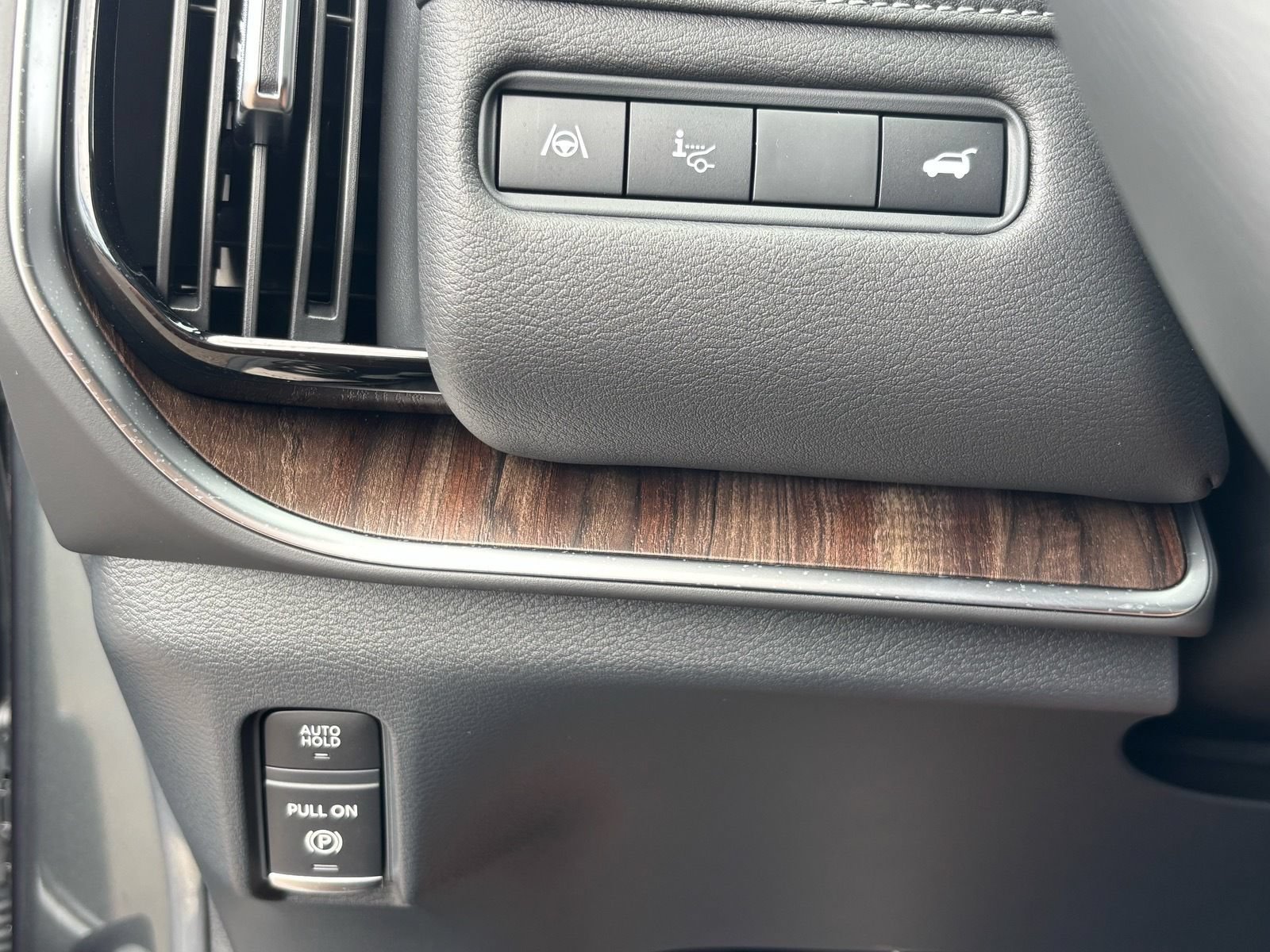 New 2026 Nissan Armada SL RWD image 18