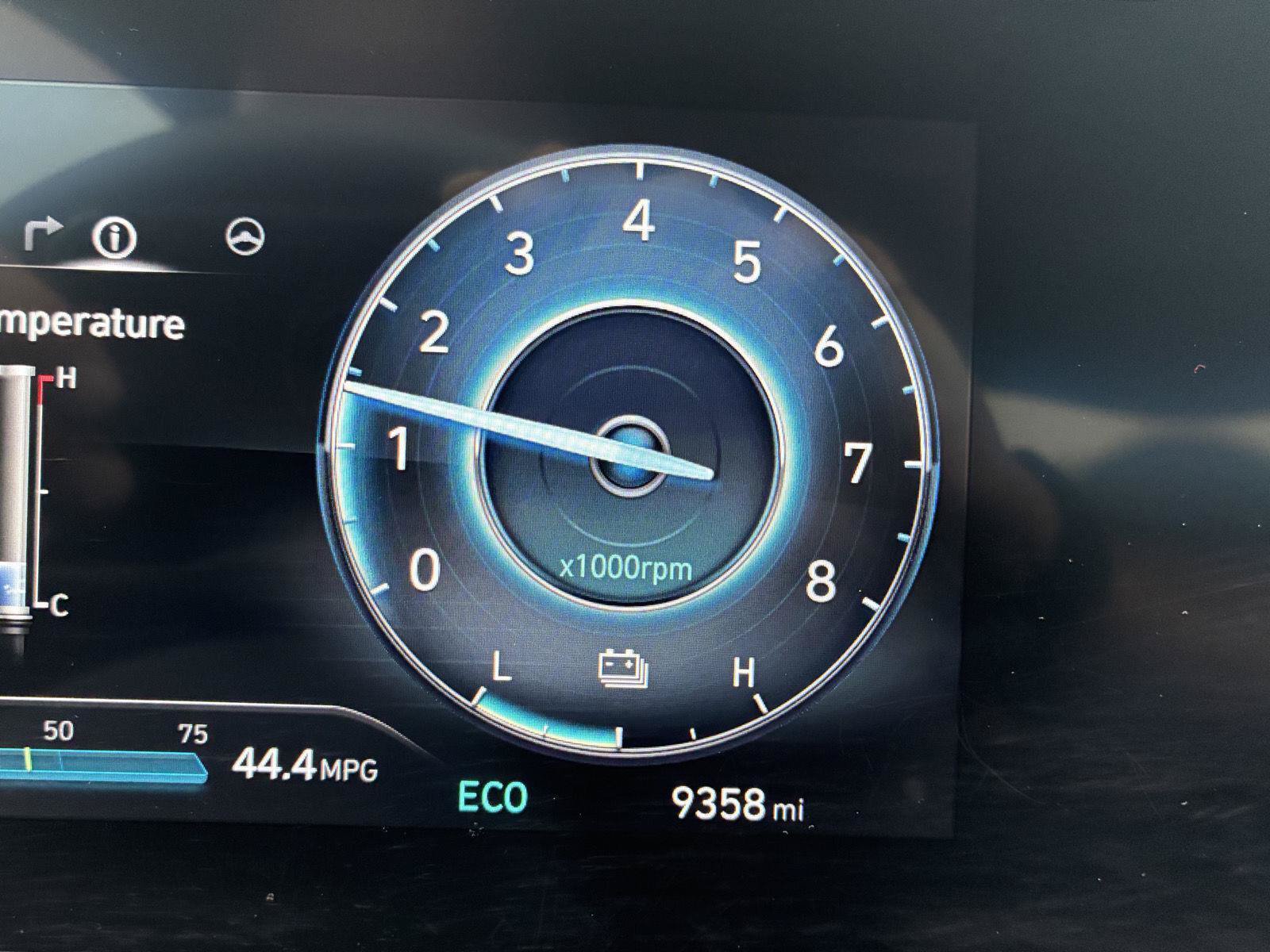 Used 2025 Hyundai Elantra SEL FWD image 17