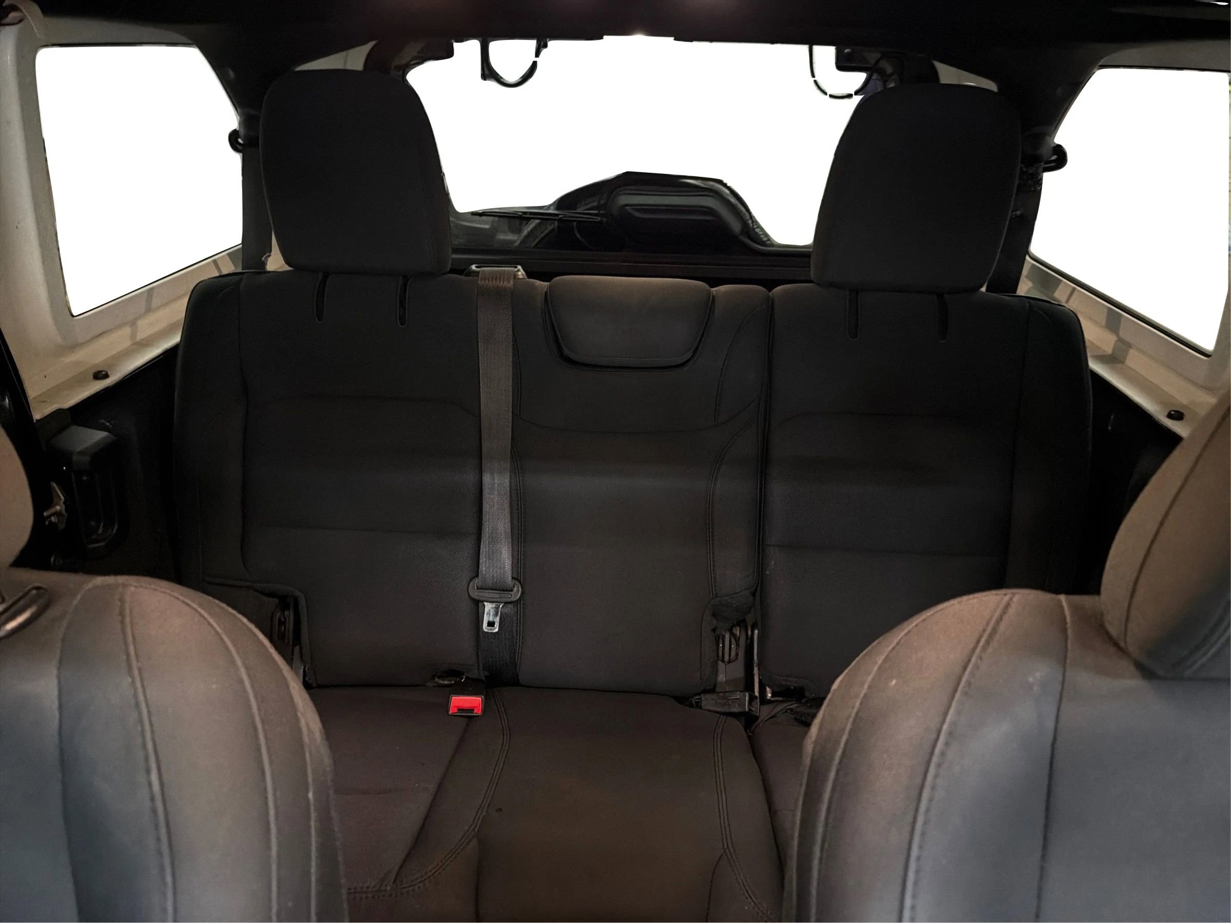 Used 2019 Jeep Wrangler Unlimited Sport S image 31