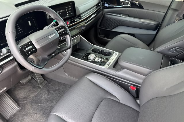 New 2027 Kia Carnival SX Prestige FWD image 11