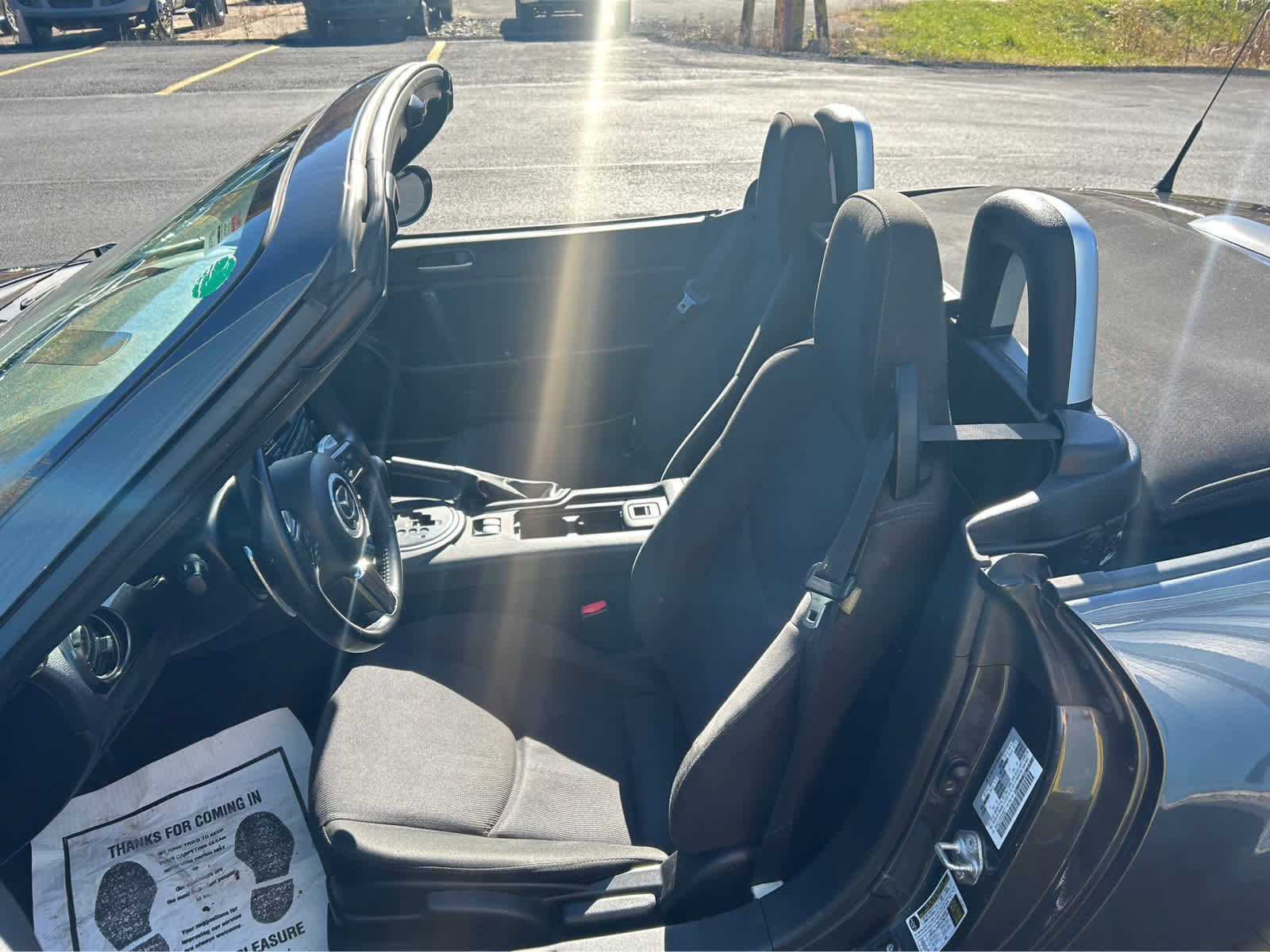 Used 2015 MAZDA MX-5 Miata Sport image 9