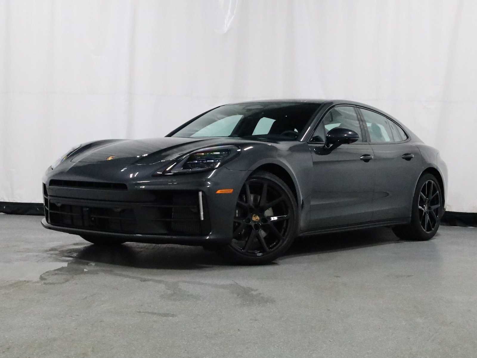 New 2026 Porsche Panamera 4 AWD/4WD image 1