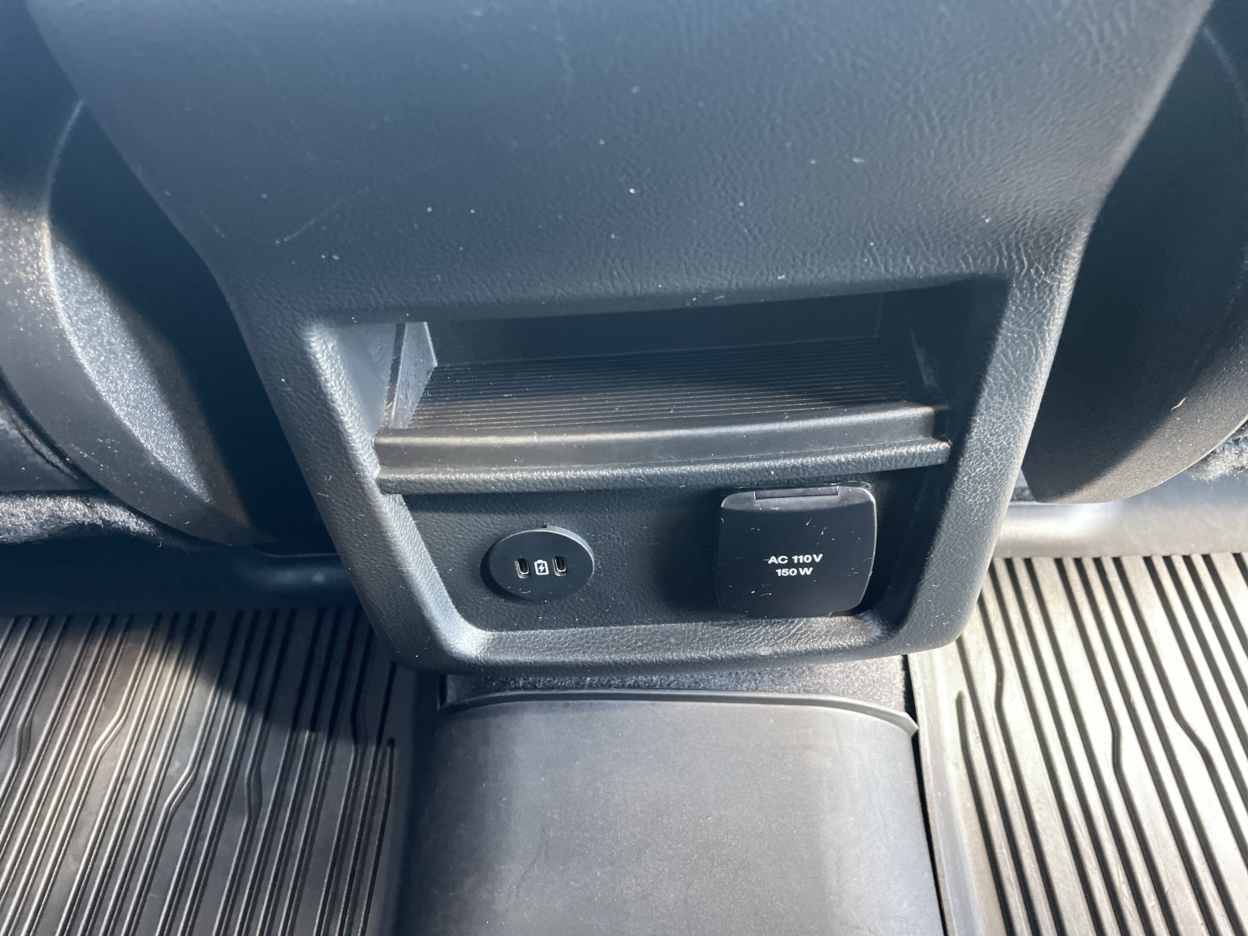 Used 2024 Ford Edge SEL w/ Convenience Package image 32